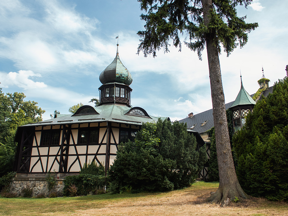 Zamek Kliczków – Rezydencja w sercu Borów Dolnośląskich – zdjęcie 2